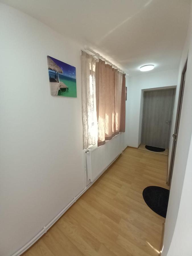 Camere In Regim Hotelier Braşov Esterno foto