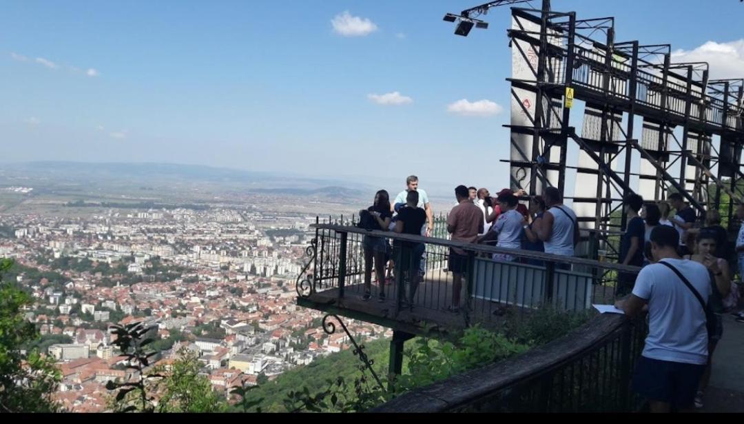 Camere In Regim Hotelier Braşov Esterno foto